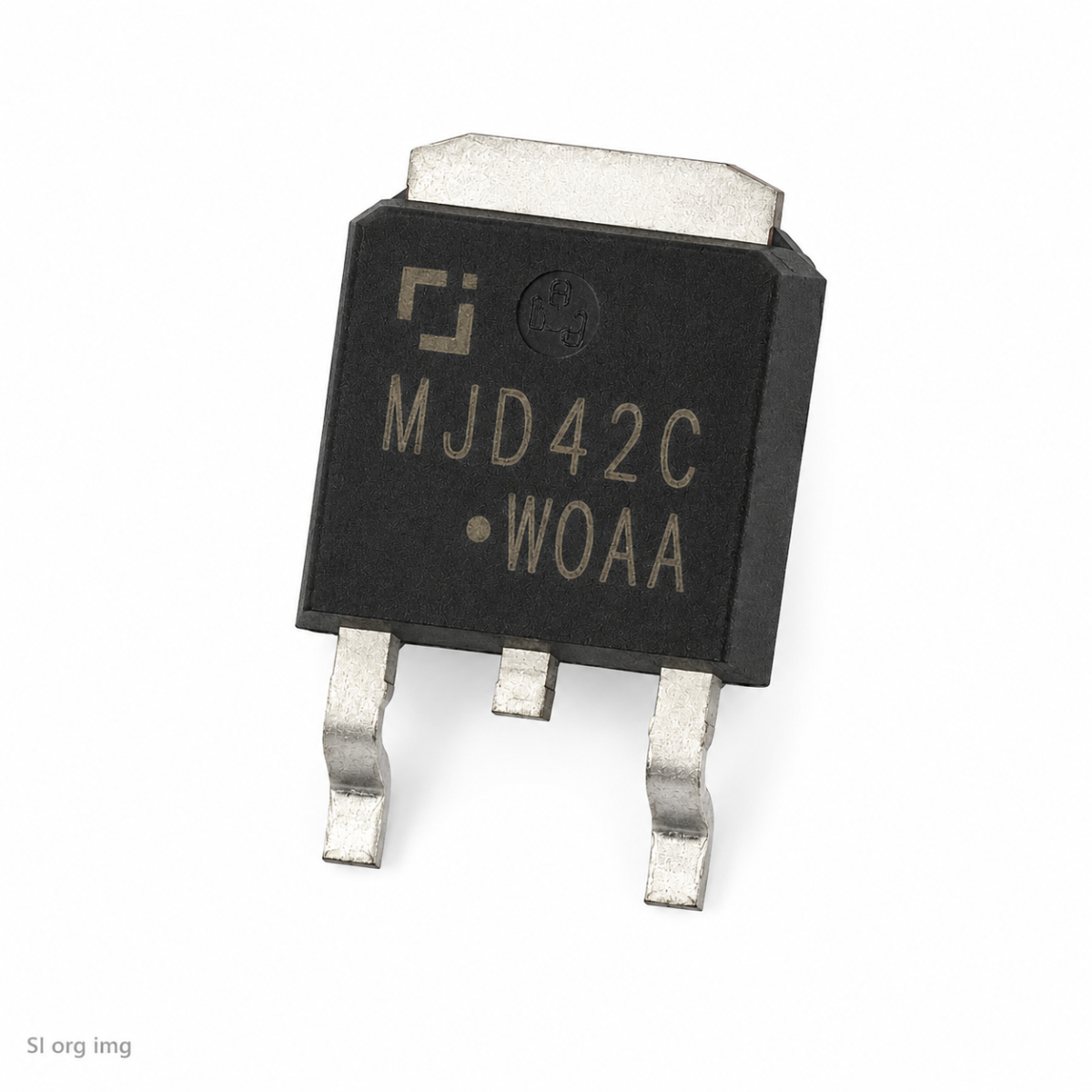 نمای زاویه‌دار ترانزیستور TIP42C TO252 SMD